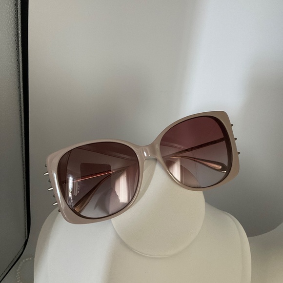 ALEXANDER MCQUEEN Sunglasses AM0340S 003 - Picture 2 of 5